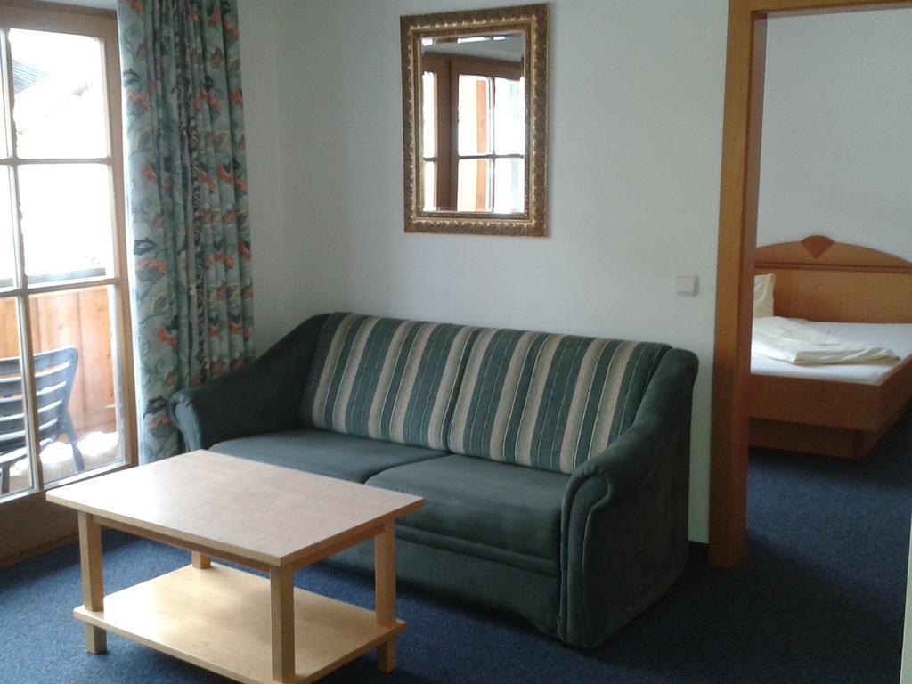 Ferienhaus Hotel Roesslwirt Kirchberg in Tirol Room photo